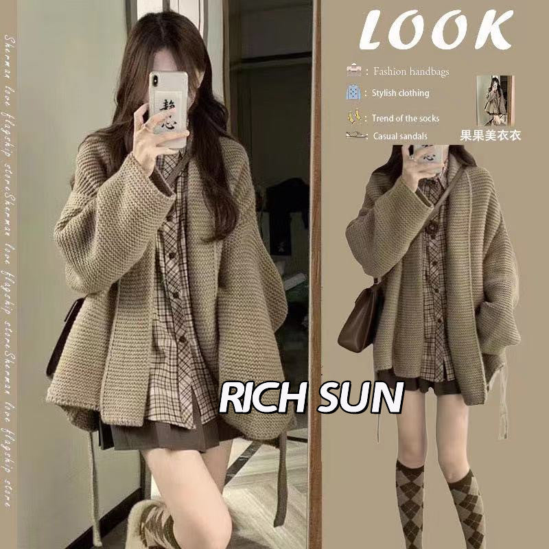 Autumn gentle wear a complete set of women's 2024 new Korean version knitted jacket shirt pleated skirt three-piece set